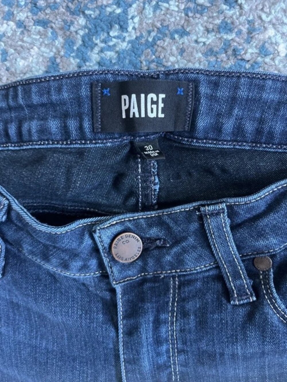 Paige Women’s Verdugo Ankle low rise straight leg Jeans size 30.